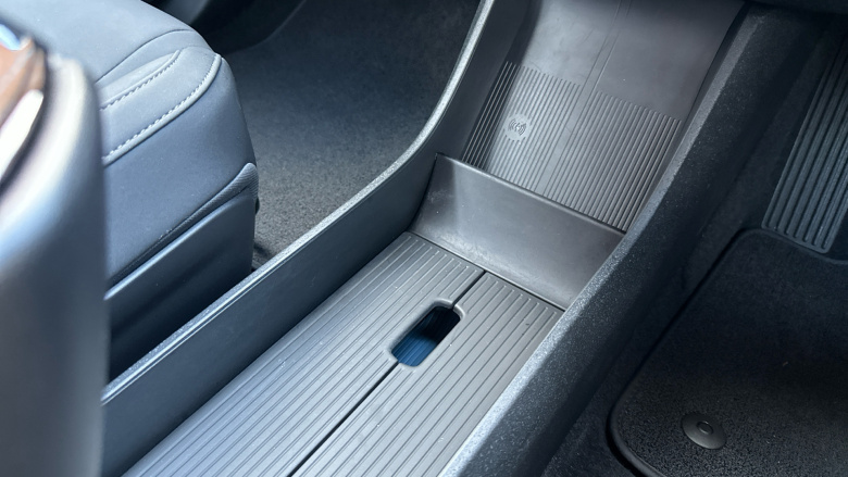 Volvo EX30 200kW SM Extended Range Plus 69kWh 5dr Auto Electric Estate